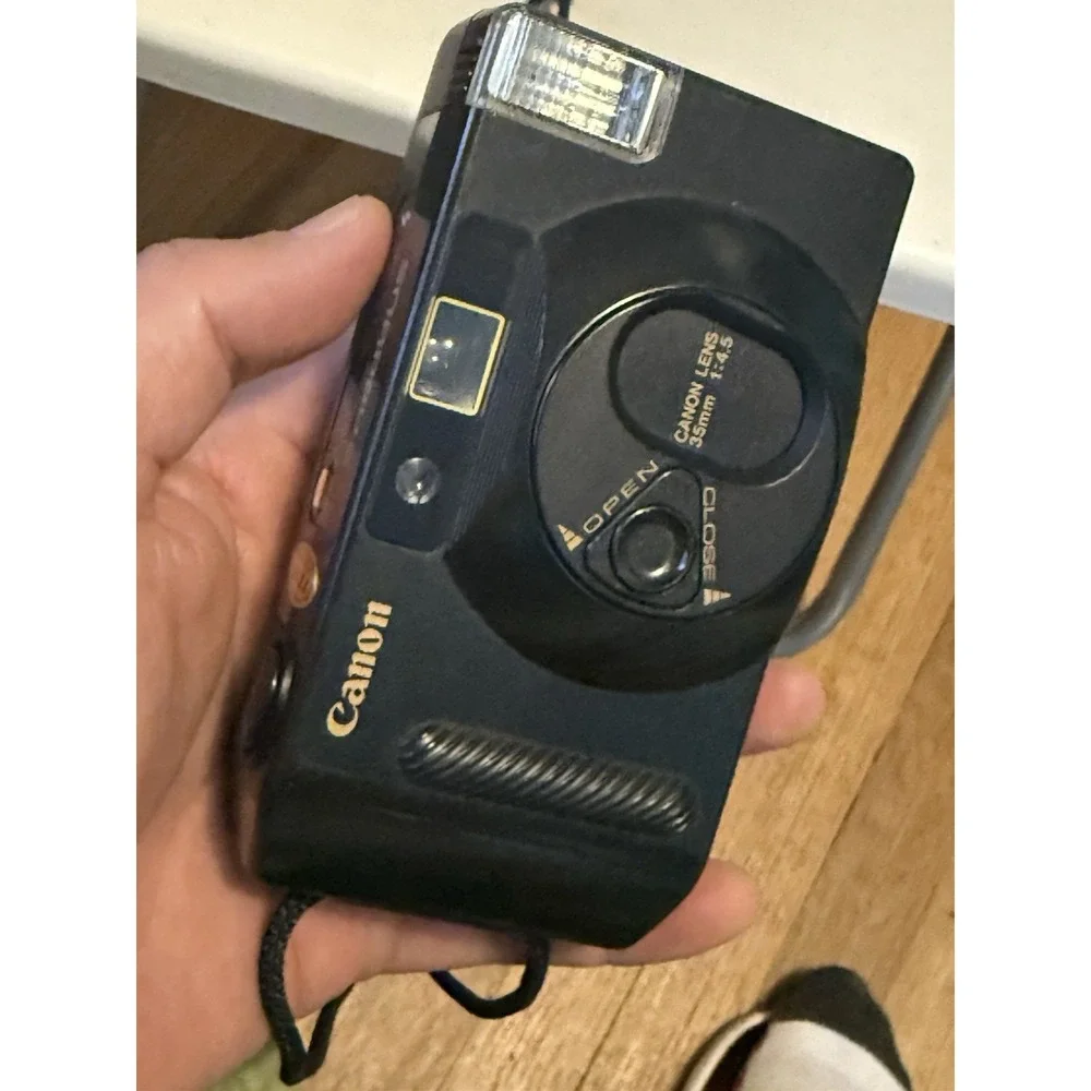 Canon Snappy S 35mm Film Camera *Automatic Point + Shoot , Works